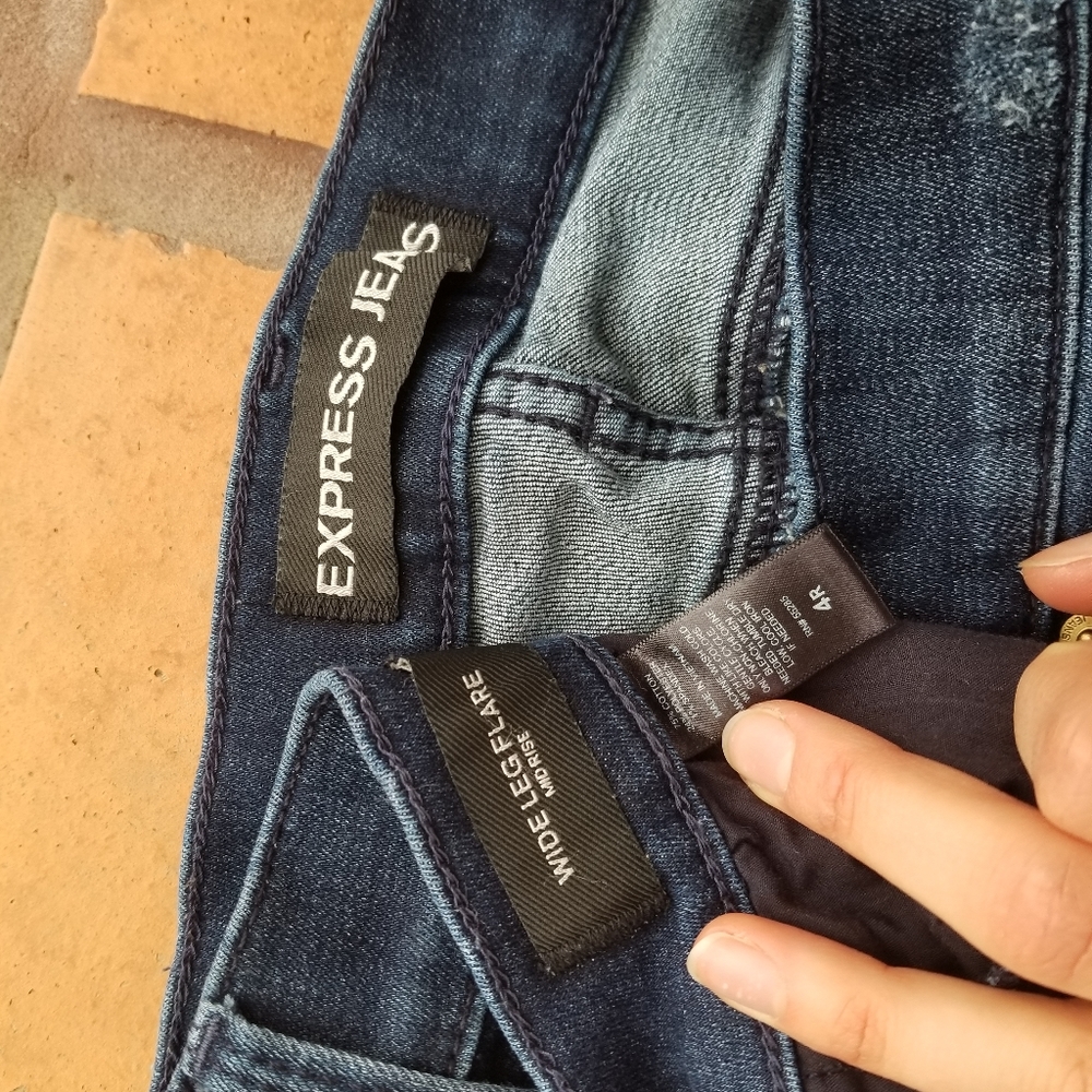 Express Jeans - Picture 2 of 2